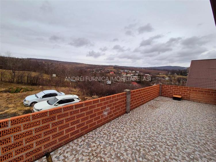 Casa de vanzare individuala cu garaj in Bucium - 18