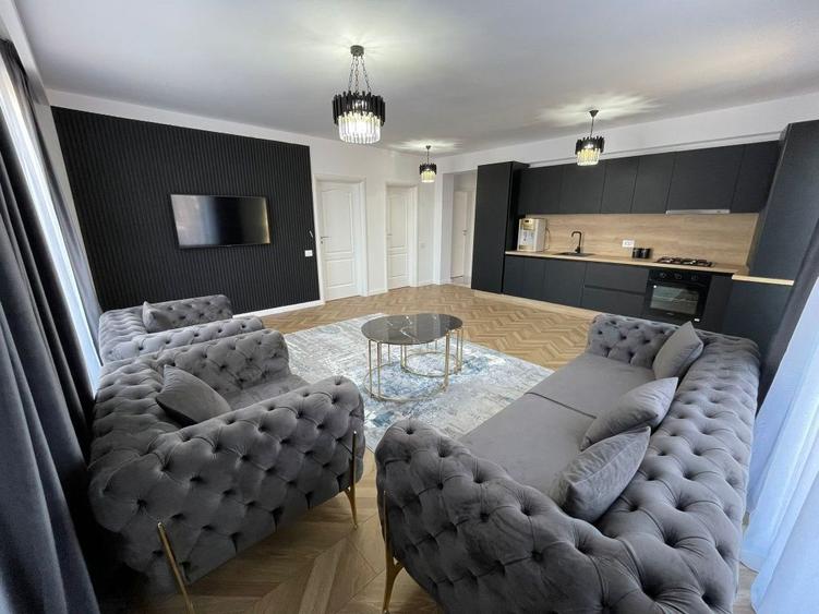 Apartament 3 Camere | 2 Bai | Damaroaia