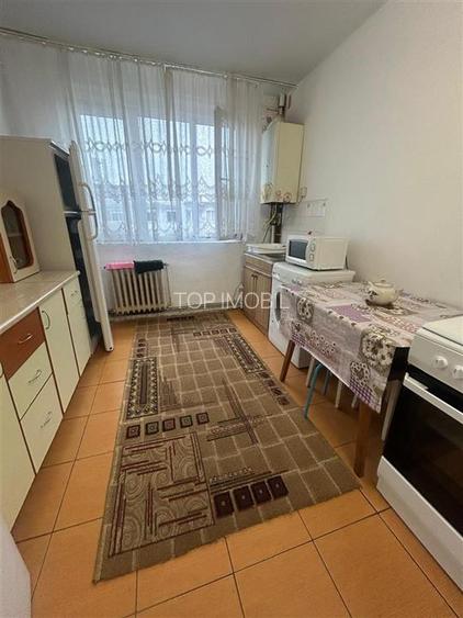 Alexandru - Piata Voievozilor, 3 camere decomandat 72mp, liber - 11