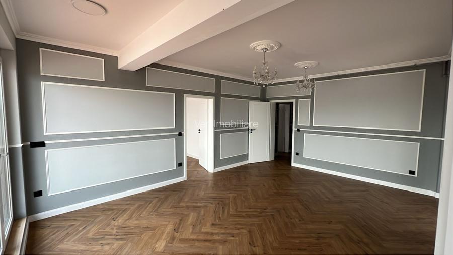 Penthouse de lux | 83 mp utili + terasă 117 mp | Etaj 3 cu lift | Zonă premium - 2