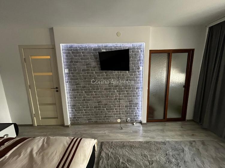 PROPRIETAR-VAND GARSONIERĂ RENOVATĂ, MOBILATĂ ȘI UTILATĂ  - 9