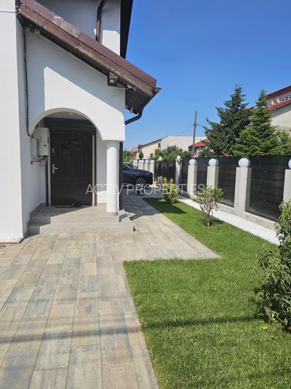 Duplex 2007,su 240mp,5 camere,3 bai,teren 460mp,garaj,panouri fotovoltaice 8kw - 2