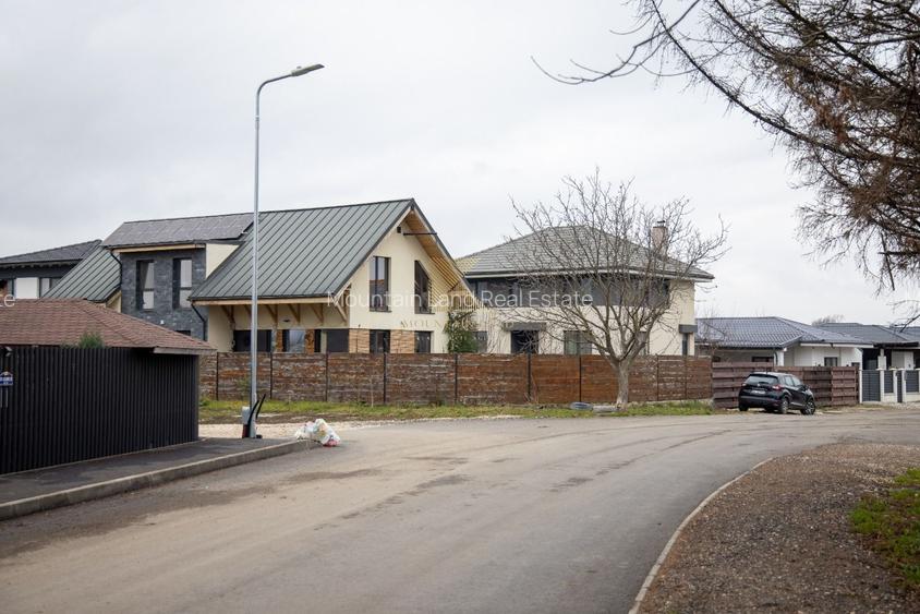 Lot de teren intravilan – 467 mp | Stupini, Strada Albinelor - 14