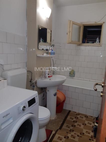 APARTAMENT DECOMANDAT 3 CAMERE - 12