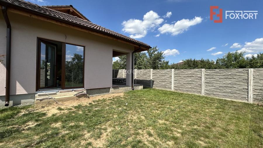 Duplex cu 4 camere de vanzare in Sanandrei la asfalt - 2