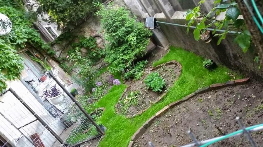 Casa  vila de vanzare cotroceni Zona Dr Leonte Anastasievici - 12