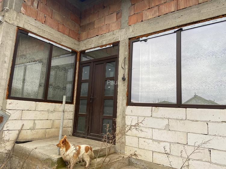 Vând casă în satul Joldesti situată pe strada Popi - 2