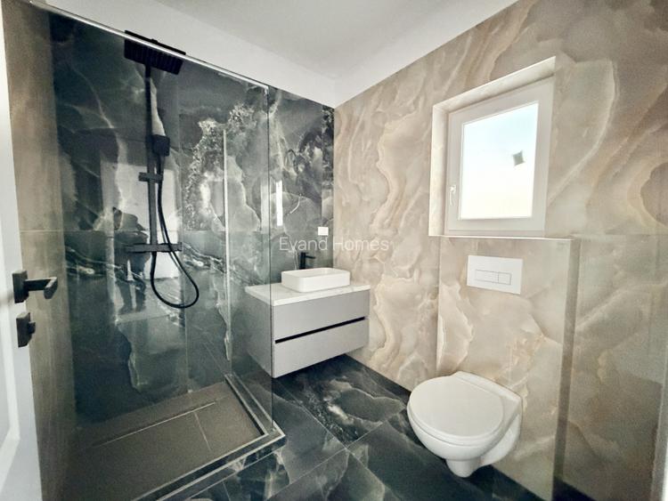 Duplex pe parter cu 4 camere si 3 bai - 380 mp teren - zona Calea Urseni  - 12