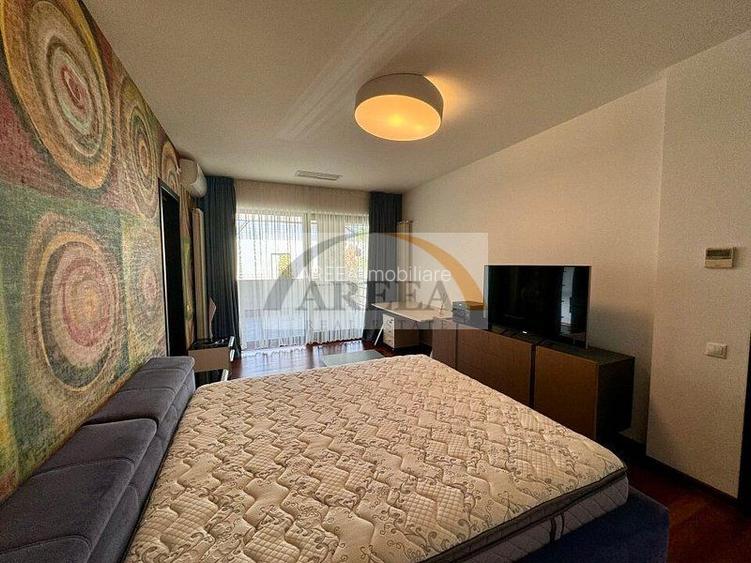 Vila lux de vanzare in cel mai dorit complex din Erou Iancu Nicolae-locatie rara - 19