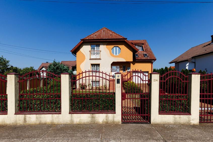 Vilă cu spatii largi, curte generoasă, locație excelentă - 2