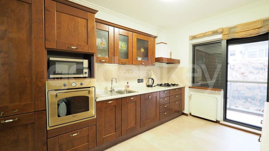 Vedere parc | Apartament spatios cu 4 camere, 3 bai | 240mpc - 7