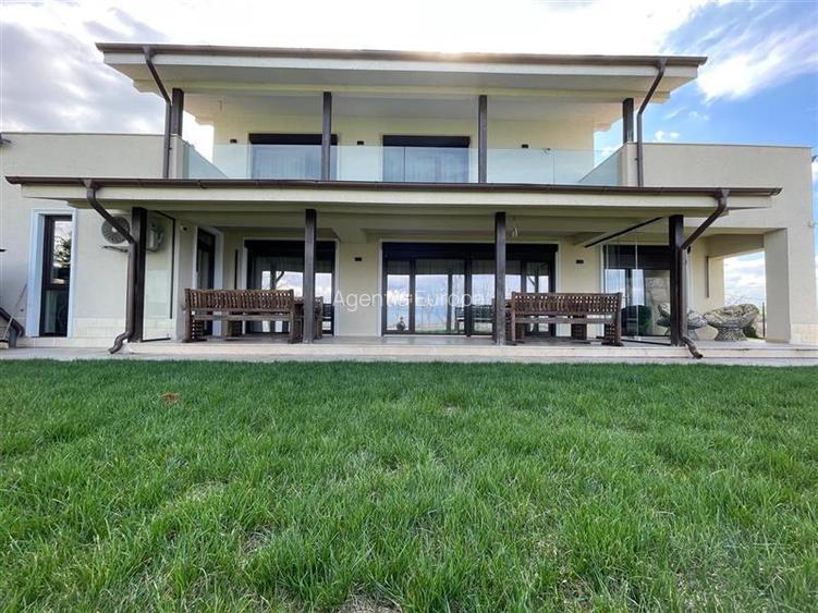 Casa P+1 de vanzare in Somva judetul Tulcea - 2