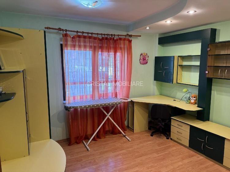 Apartament 3 camere de inchiriat, centrala proprie, Drumul Sarii - 12