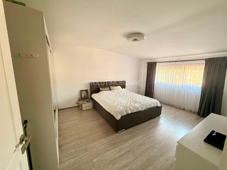 Casa moderna cu 4 camere, garaj 3 masini, curte amenajata – Valu lui Traian - 37