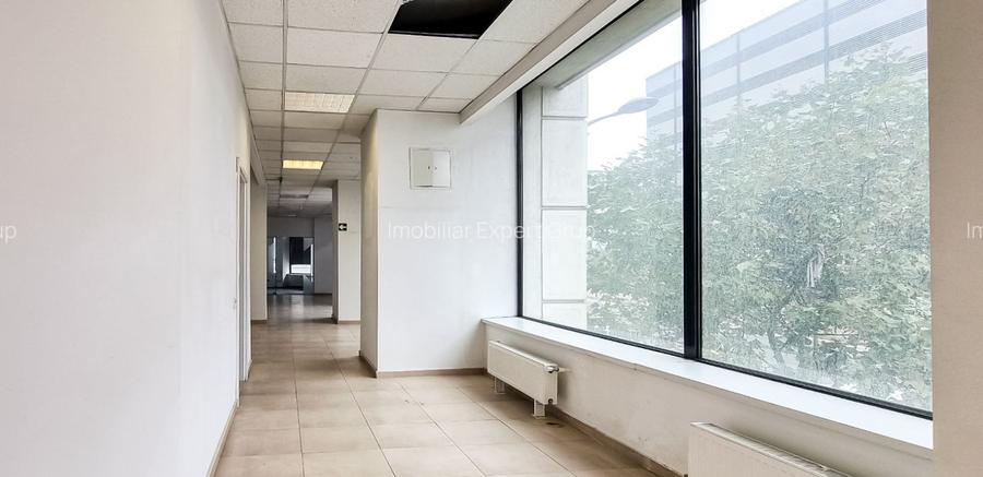 Zona P-ta Unirii P+M 195 mp trafic intens - 5