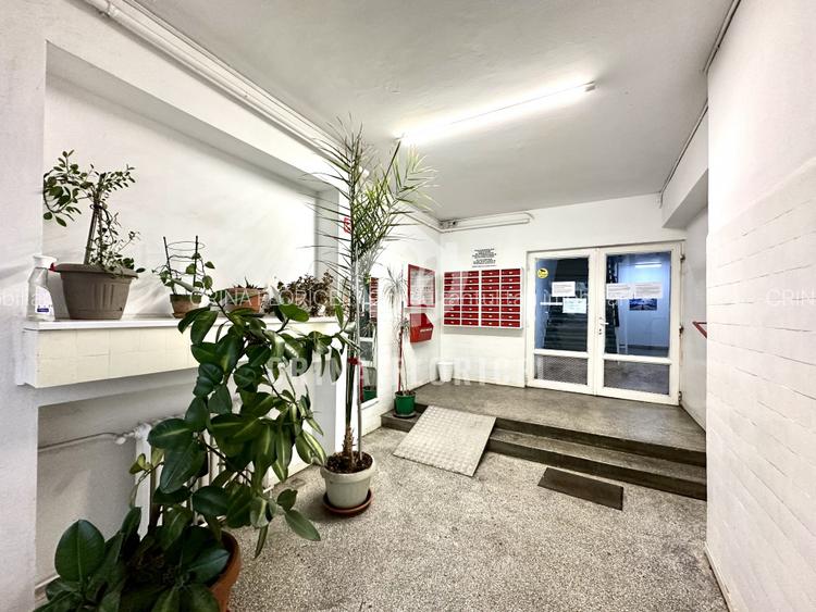 Vanzare apartament decomandat  3 camere - 70 mp - necesita renovare - Dorobanti - 11