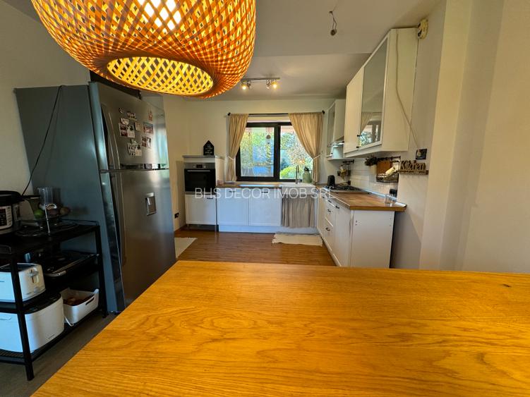 Tunari, Str. Campului, Casa tip Vila, 5 Camere, Teren 1900 mp - 40