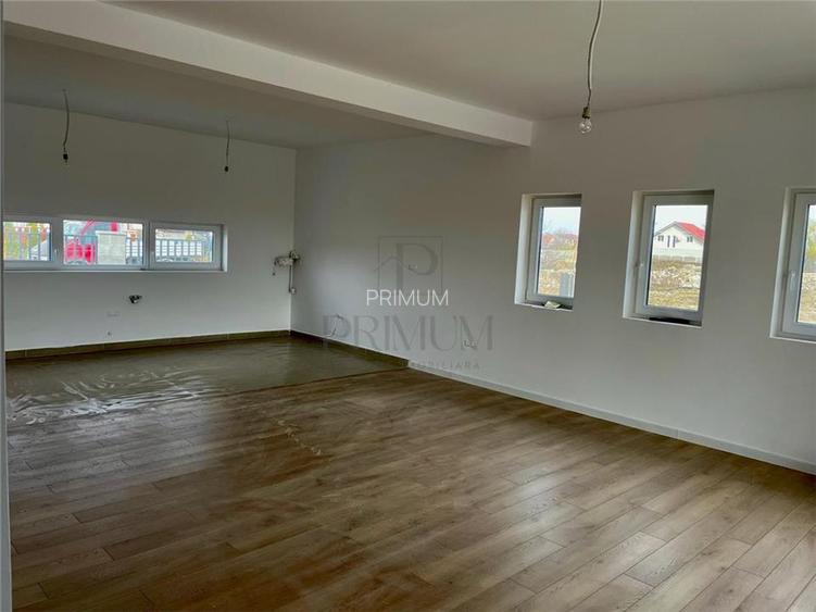 Sacalaz- toate utilitatile- strada asfaltata- dormitor cu baie si dressing - 4