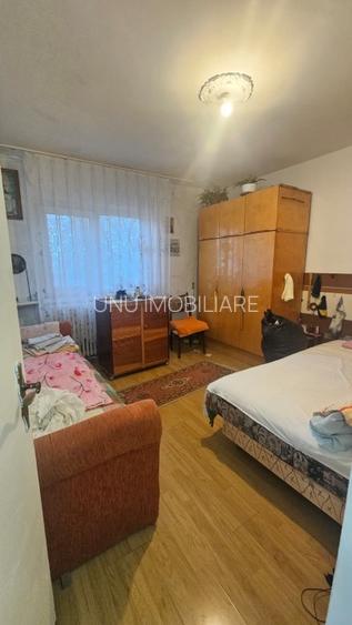 Etaj 1 - 2 camere decomandat - Zimbru - Cofetaria A la Grec - 6