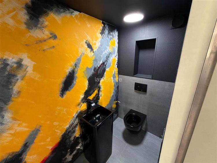 Apartament cu 3  camere in zona Copoului, Str. Fundac Ursulea - 8