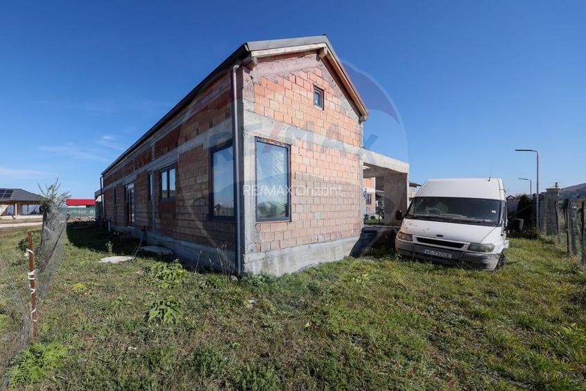 Oportunitate ideală - casa la roșu - compartimentare eficienta - 11