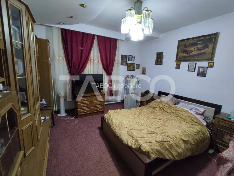 Casa cu spatii comerciale de vanzare in Sibiu Lacul Binder - 9