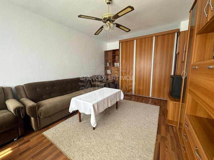 2 CAMERE // SALA SPORTURILOR // MOBILAT SI UTILAT - 3