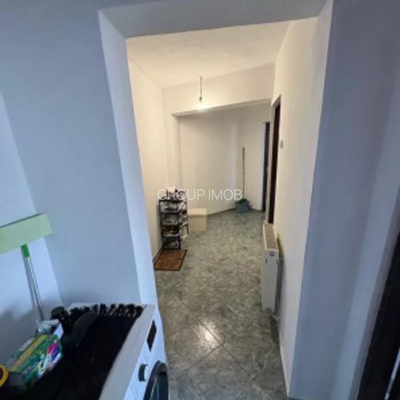Apartament 2 camere decomandat,etaj 3, Zona Milcov - 6
