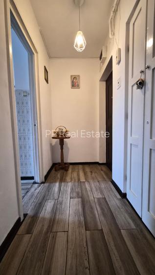 Scoala Generala nr 7 Cta /Piata Brotacei - ap 2 cam, et 4/4 (centrala gaze) - 12