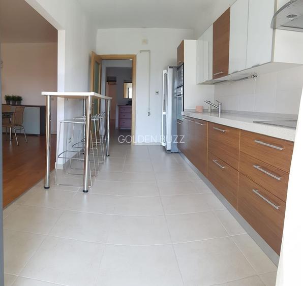 Apartament 3 camere de închiriat cu vedere la lacul Tei - 2