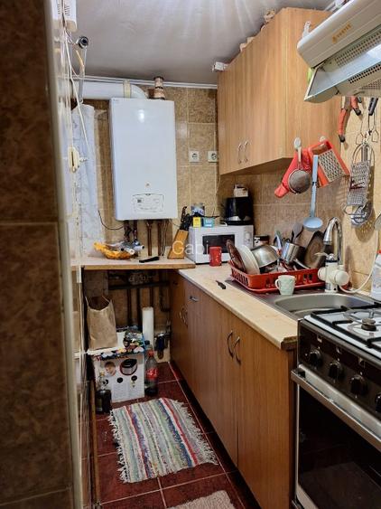 Casa  si curte, un singur nivel - 5