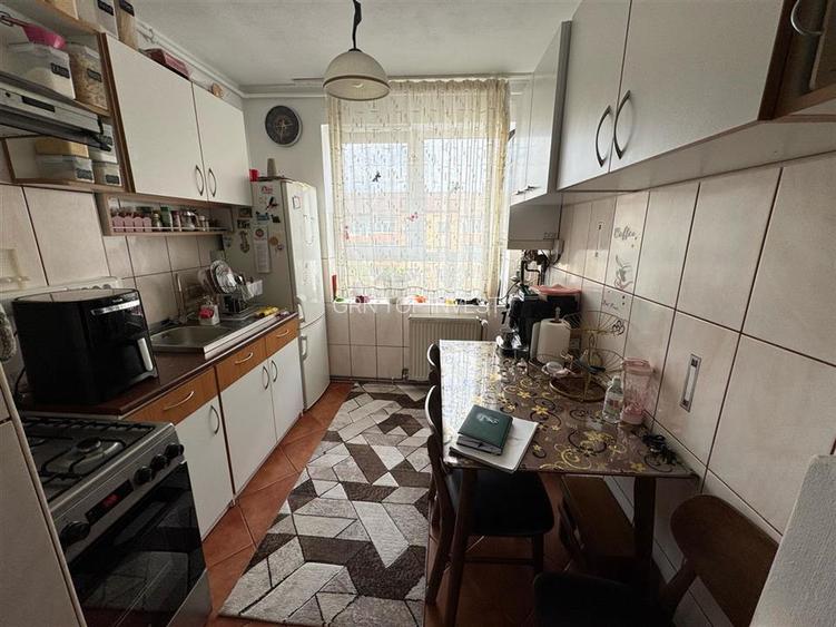 Apartament modern 2 camere si balcon zona Terezian - 5