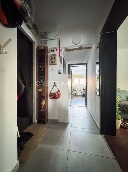 Apartament 2 camere - Domenii, etaj 2/2, centrala noua, curte, boxă, pod. - 12