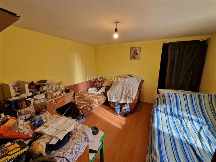 Teren mare cu 2 case in Sabolciu, com. Sacadat - 6