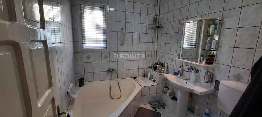 De vanzare casa 5 cam, singur in curte, Cal. Voinicenilor, Zona Horgosa - 18