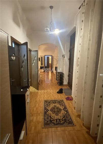 PIATA TRAIAN - 3 CAM - ETJ.1 - CURTE - BOXA - CENTRALA - ARHITECTURAL || - 2