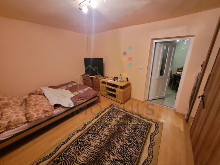Casa in Ronat compartimentata in 2 apartamente cu intrari separate - 5