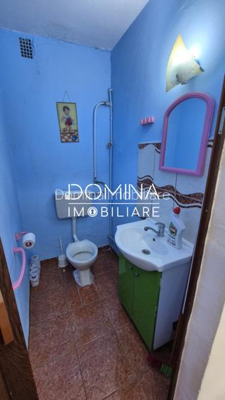 Vanzare apartament 3 camere, et. 2, situat in Rovinari, str. Plopilor - 8