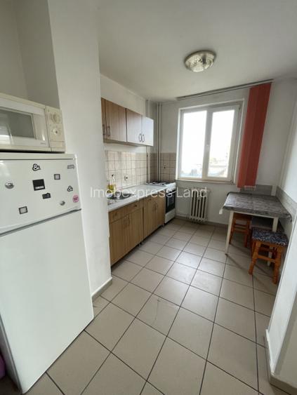 2 camere Decomandate zona Dacia  - 3