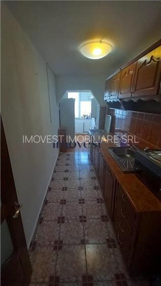 De inchiriat: Aparatament cu 3 camere in zona Micro 15 - 23