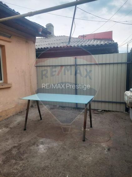 Casă cu două corpuri, ideală pentru firmă, Vitan - 6