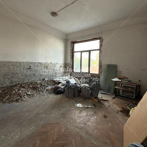 | Apartament cu 2 camere la Casa | Strada Traian | 85 mp | - 4