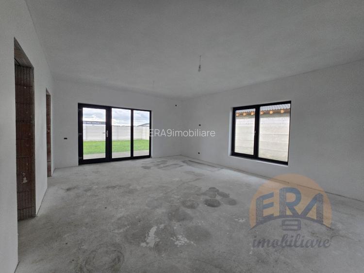Casa | 4 camere | 553mp | Sistem Fotovoltaic 5kw - Santandrei  - 11