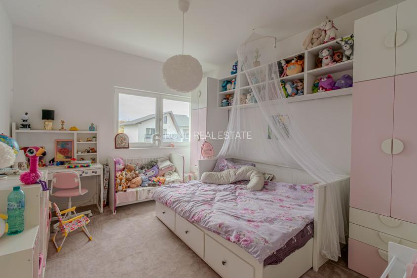 Locuinta construită pentru a fi locuită, nu doar admirată, complet mobilata - 50