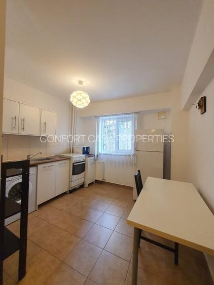 Decebal - Calarasilor - Pta Muncii,  garsoniera moderna,  bloc mixt, stradal - 12