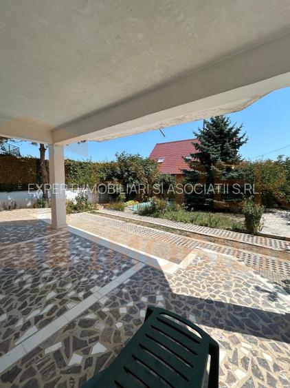 Povestea unei case la doar 200 m de valuri, cu piscina si terasa panoramica - 14