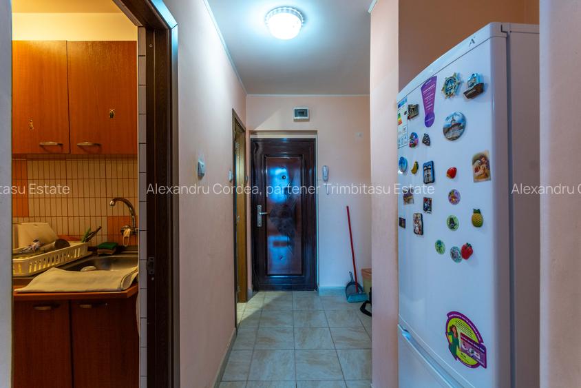 Costin Georgian Lucretiu Patrascanu, Garsoniera modesta, de inchiriat, Comision0 - 4