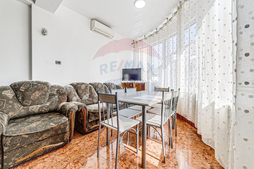 Apartament cu 3 camere de închiriat în zona Boul Rosu - 12