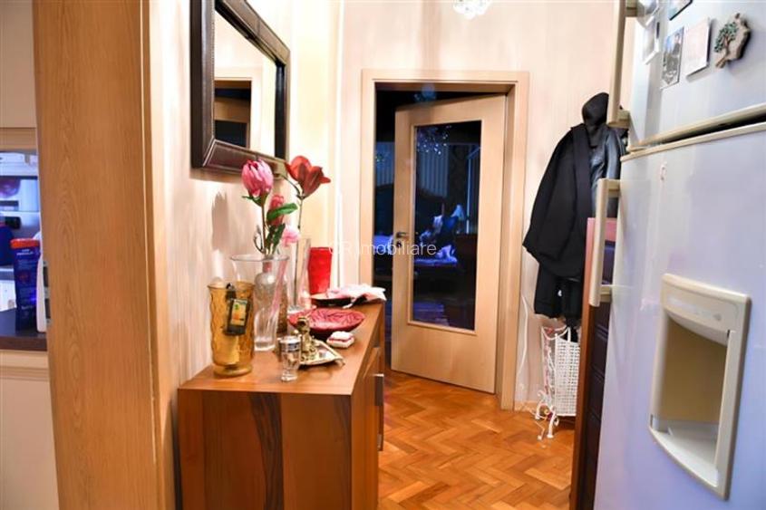 Apartament 4 camere Mosilor vedere pe spate - 5