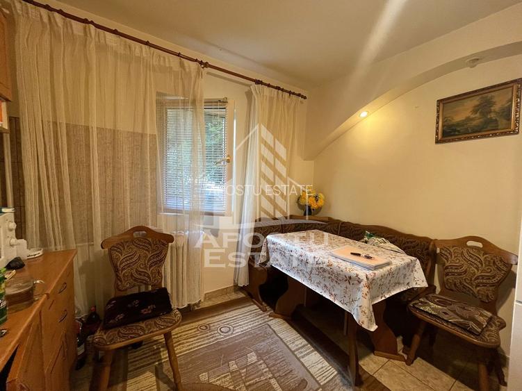 Apartament cu 3 camere, 2 bai, decomandat, parter inalt,zona Girocului - 6